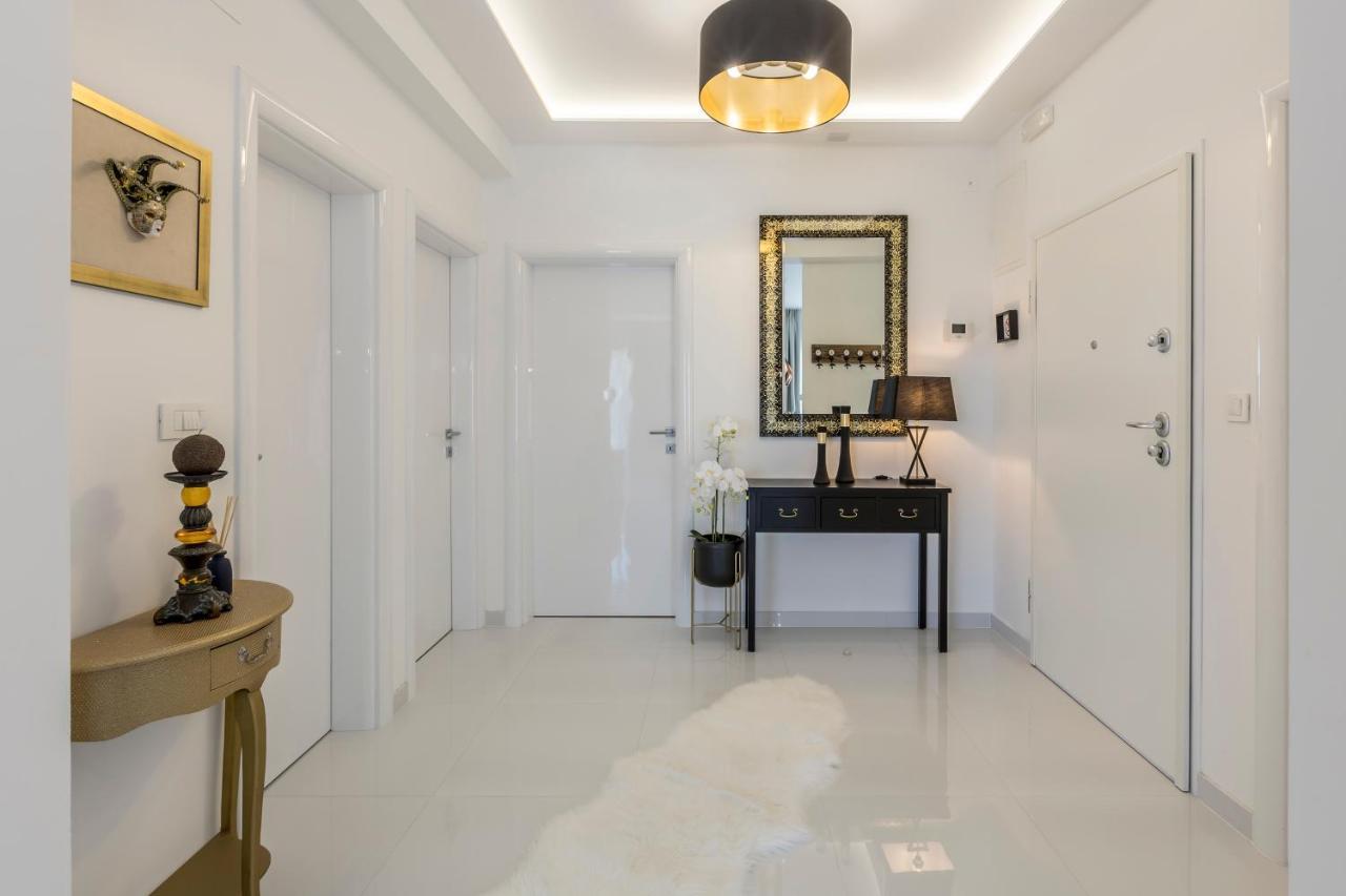 Villa D&D Excelsior โปดสตรานา ภายนอก รูปภาพ